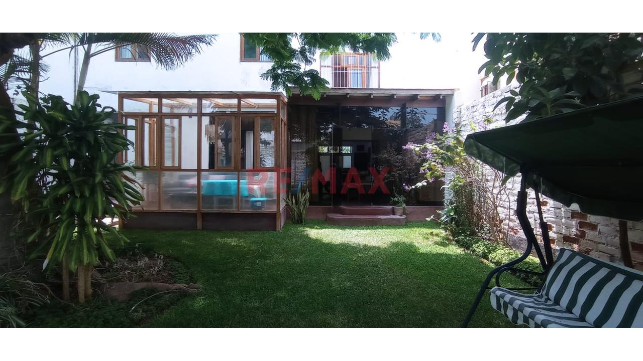 Venta de Hermosa Casa a Espalda de Clínica San Felipe · imagen 12